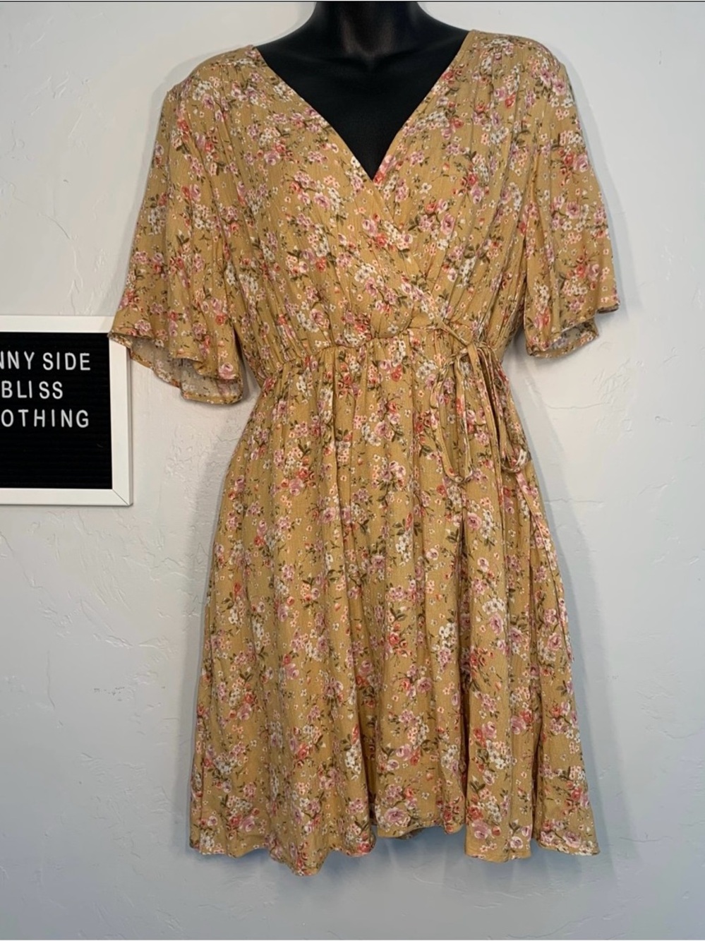 Camellia Brown Pink Floral V Neck Mini Dress Side Tie Flutter Sleeves Large - Picture 2 of 12